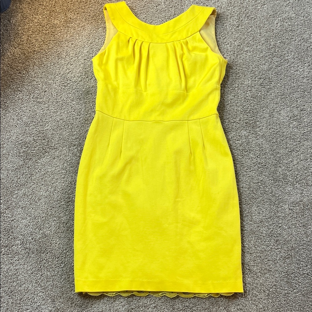 ☀️🌞Trina Turk Vibrant Sunshine Yellow Fitted Stretch Sheath EUC no size tag szS? - Picture 3 of 10